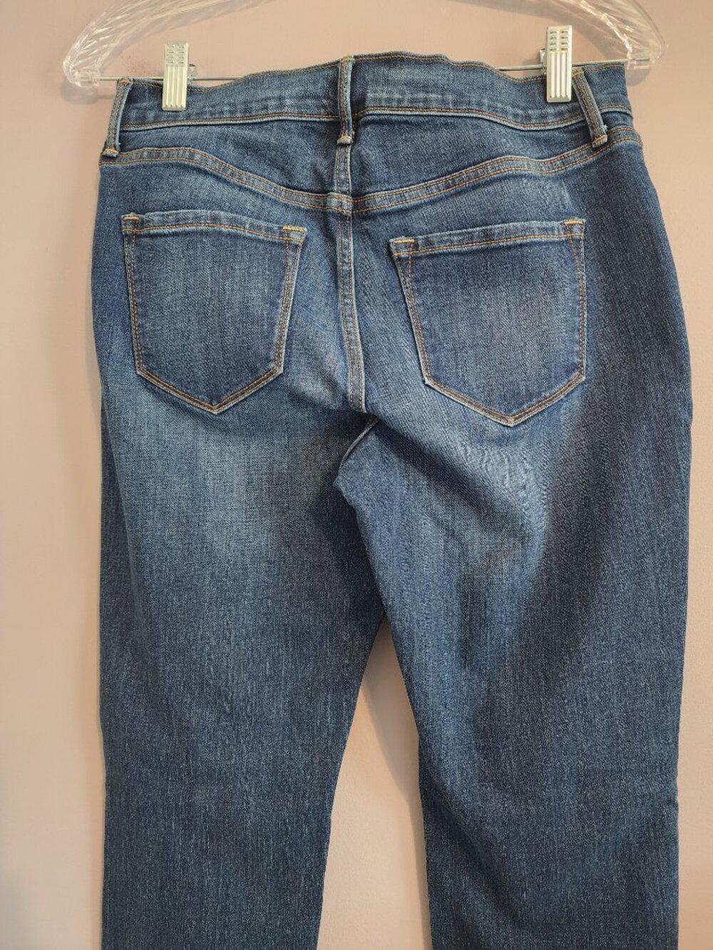 2/$25 Old Navy Curvy Profile Mid Rise Blue Jeans Size 4 Short - Picture 7 of 11
